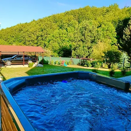 Relax Wellness Apartment Paradsasvar