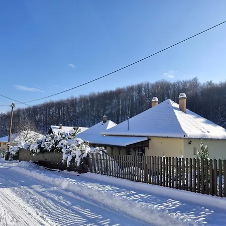 Relax Wellness Apartman *